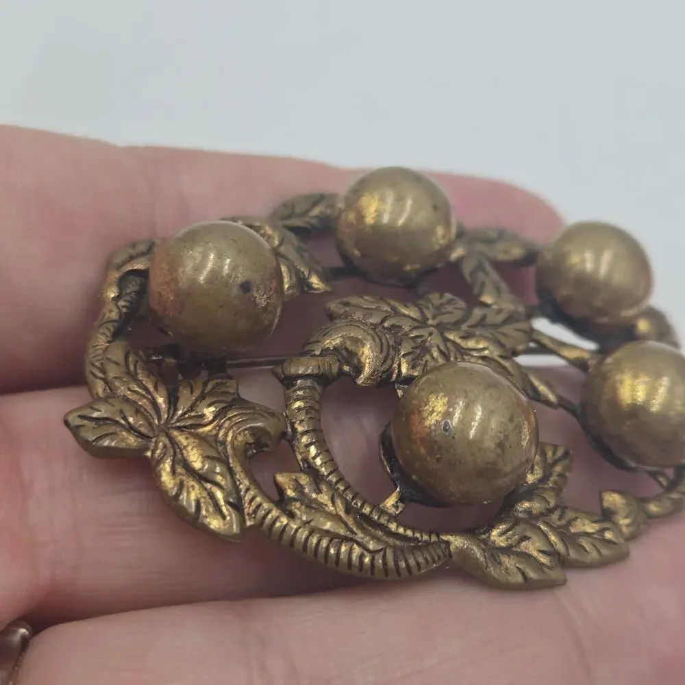 Vintage Antique Edwardian High Relief Repousse Leaf Vine Oval Brooch Pin Brass